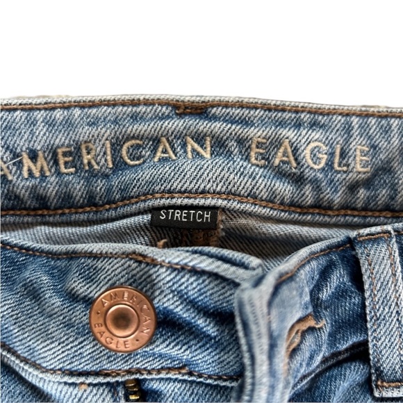 AEO American Eagle AE Mom Jeans Size 2 X-Short EUC - Picture 5 of 7
